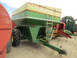 935. 373-948. EZ FLOW 475 GRAIN CART, NEW 18. 4 X 26 TIRES, REBUILT GEAR BOX, TAX / SIGN ST3