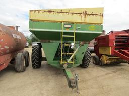 935. 373-948. EZ FLOW 475 GRAIN CART, NEW 18. 4 X 26 TIRES, REBUILT GEAR BOX, TAX / SIGN ST3