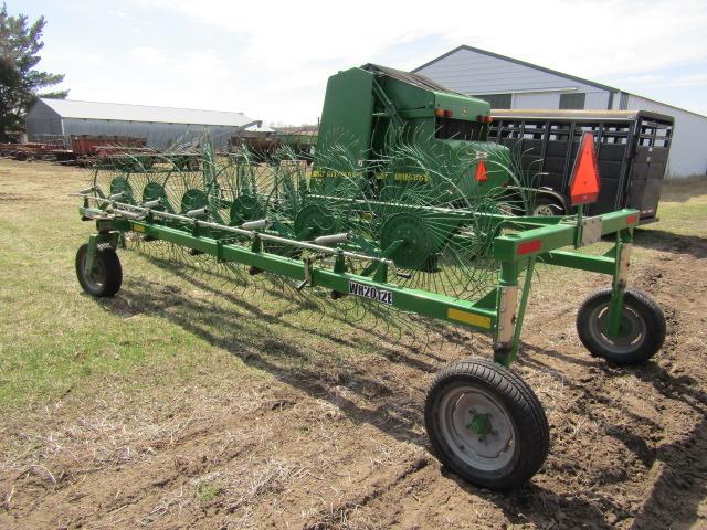 1331. NICE FRONTIER MODEL WR2012E 12 WHEEL V RAKE ON HYDRAULIC CART, ONE OW