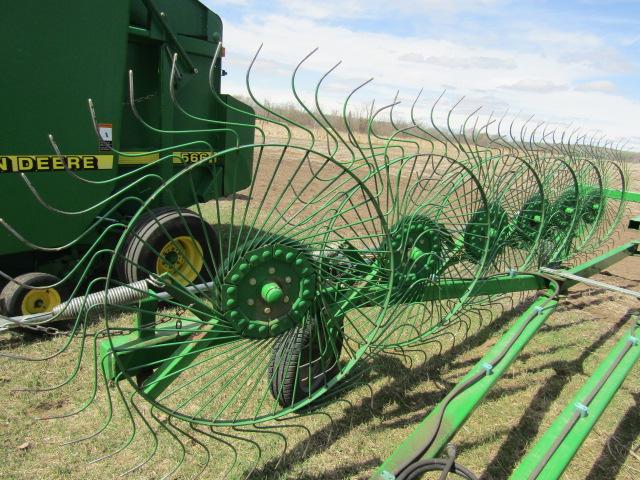 1331. NICE FRONTIER MODEL WR2012E 12 WHEEL V RAKE ON HYDRAULIC CART, ONE OW