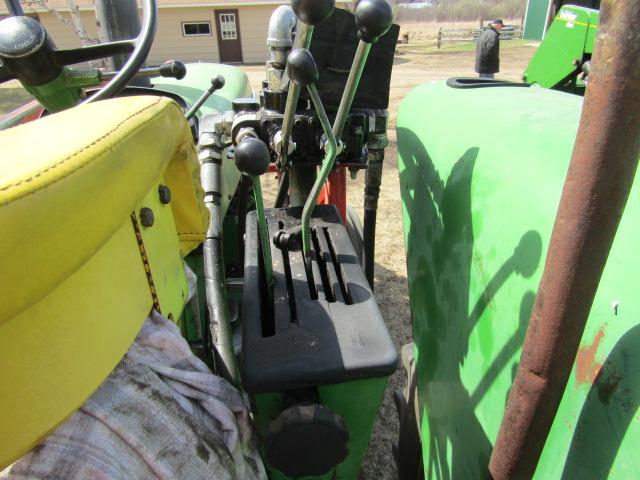 1349. 1970 JOHN DEERE MODEL 2520 GAS TRACTOR, DIFFERENTIAL LOCK, OPEN STATI
