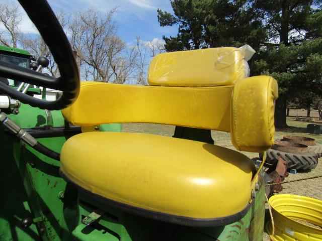 1349. 1970 JOHN DEERE MODEL 2520 GAS TRACTOR, DIFFERENTIAL LOCK, OPEN STATI