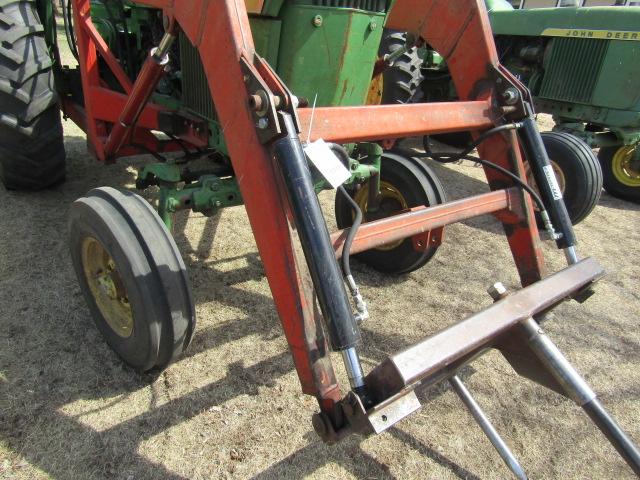 1349. 1970 JOHN DEERE MODEL 2520 GAS TRACTOR, DIFFERENTIAL LOCK, OPEN STATI