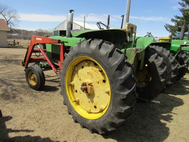 1349. 1970 JOHN DEERE MODEL 2520 GAS TRACTOR, DIFFERENTIAL LOCK, OPEN STATI
