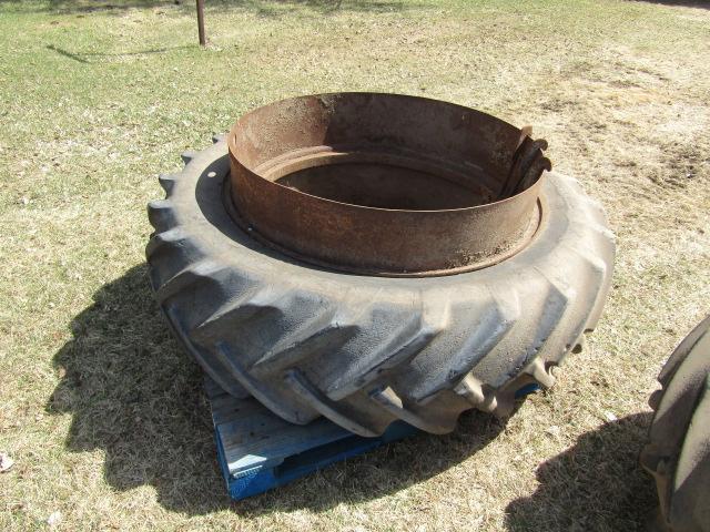 1349. 1970 JOHN DEERE MODEL 2520 GAS TRACTOR, DIFFERENTIAL LOCK, OPEN STATI