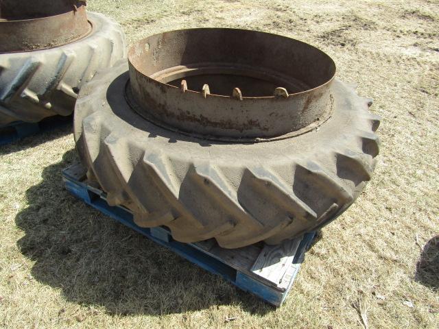 1349. 1970 JOHN DEERE MODEL 2520 GAS TRACTOR, DIFFERENTIAL LOCK, OPEN STATI