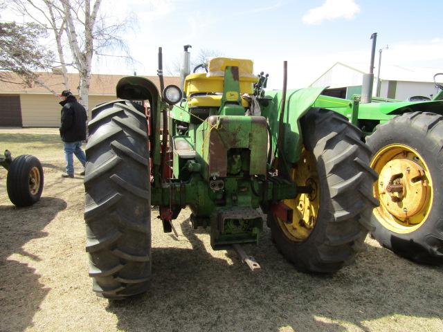 1349. 1970 JOHN DEERE MODEL 2520 GAS TRACTOR, DIFFERENTIAL LOCK, OPEN STATI