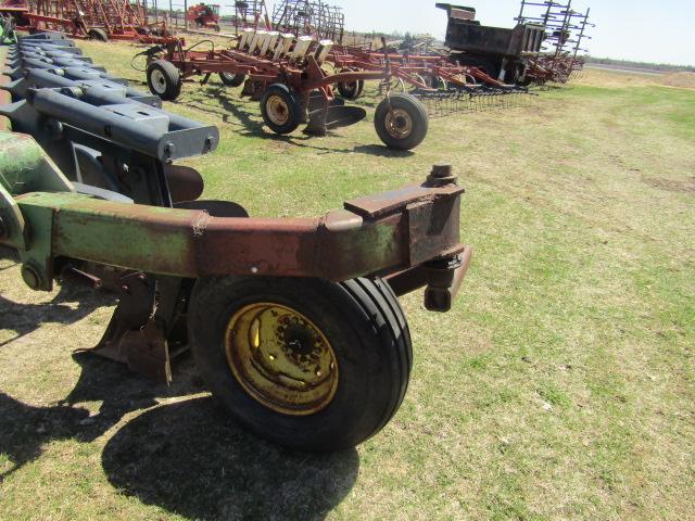 1372. John Deere Model 3600 8 Bottom Variable Width Auto Reset On-Land Pull