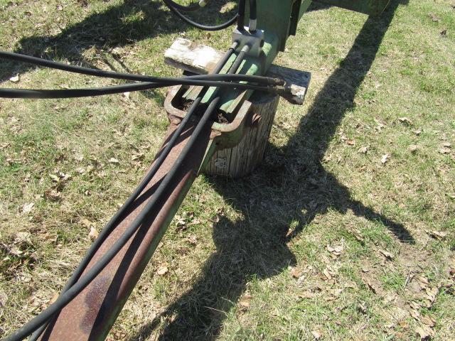 1372. John Deere Model 3600 8 Bottom Variable Width Auto Reset On-Land Pull
