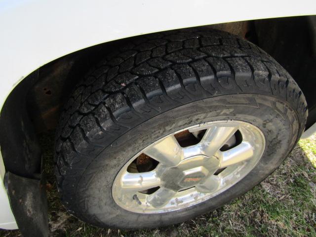 1472. 2006 GMC ENVOY, SLT, 4 X 4, 4200 VORTEC, SHOWS 273,365 MILES, YOUR BI