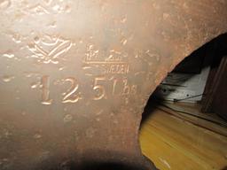 1592. 125# PARAGON ANVIL WITH HARDY