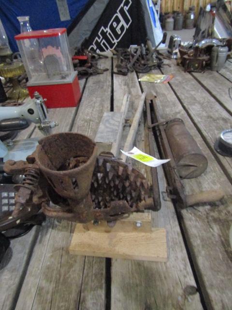 1719. HAND CORN SHELLER AND 2 HAND CORN PLANTERS