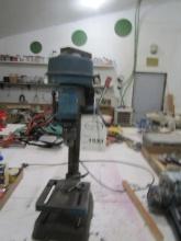 1533. SMALL BENCH TOP DRILL PRESS