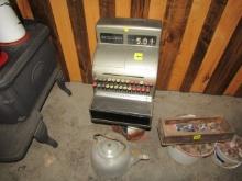1619. MANUAL CASH REGISTER