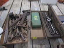 1690. TAP AND DIE SET, OLD WRENCHES, INC. 2 FLATS
