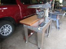 1843. DEWALT CONTRACTORS RADIAL ARM SAW