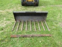 1864. VIRNIG 60” ROUND TINE ROCK FORK