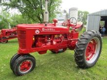 1874. 1952 FARMALL SUPER M GAS TRACTOR, NARROW FRONT, PULLEY, NICE RESTORAT