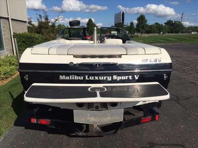 2003 Malibu Sunscape 21 LSV. This boat is located in: Grand Rapids, MI