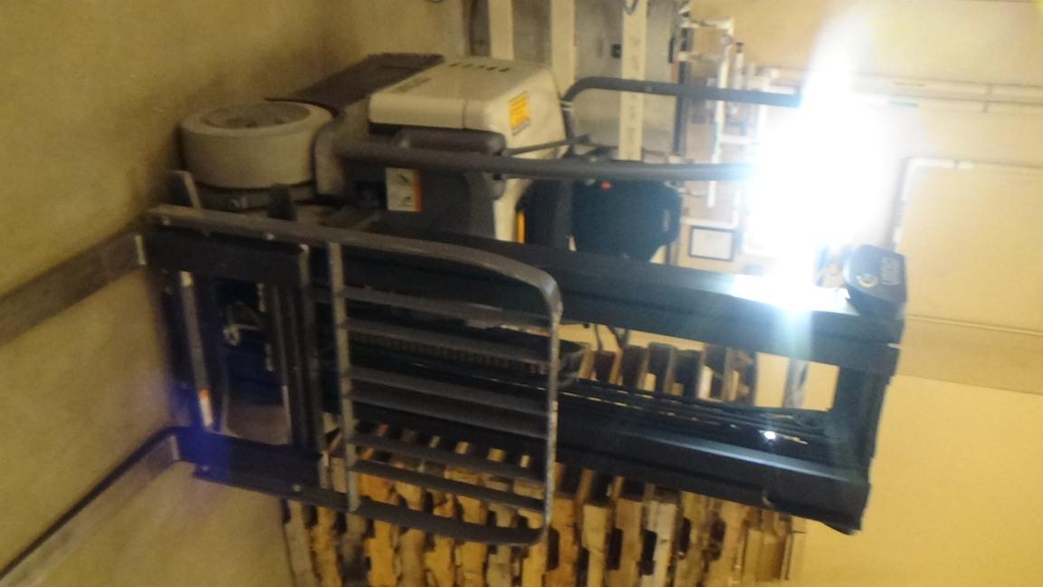 Forklift, Crown SC5200 Series with charger