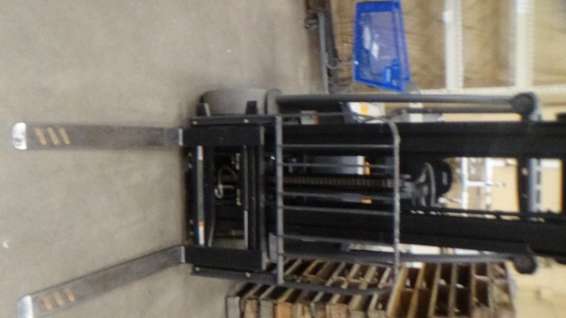 Forklift, Crown SC5200 Series with charger