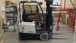 Forklift, Crown SC5200 Series with charger