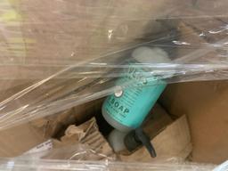 Pallet of mixed merchandise, to include but not limited to: seasonal dŽcor, soap, hardware, seasonal