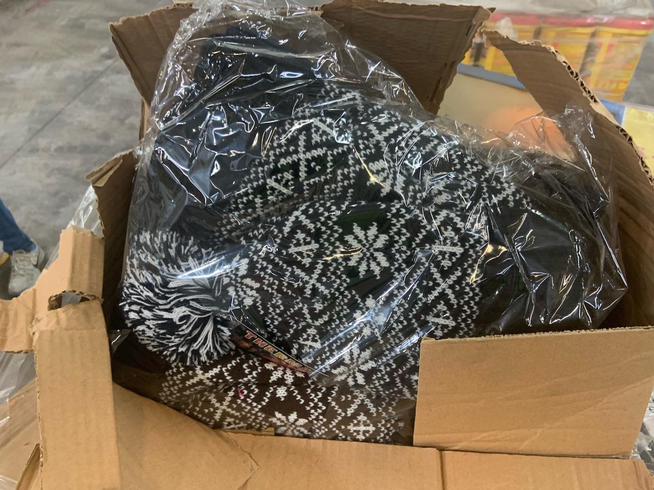 Pallet of mixed merchandise, to include but not limited to: seasonal dŽcor, soap, hardware, seasonal