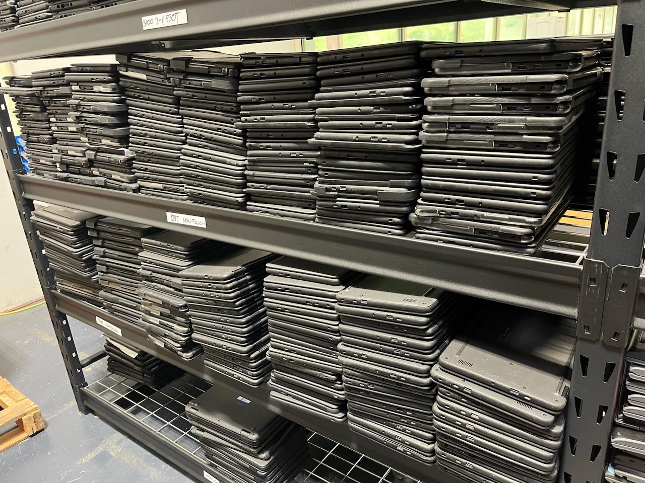Lot of 1000+ Laptops for parts