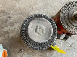 Loc: Bus.  Bottle Jacks 3,000lb capacity
