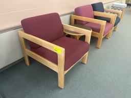 Loc: 5. Lot of (3) Chairs with End Table. This lot is located at: 598 Finn St, Hancock, MI 49930