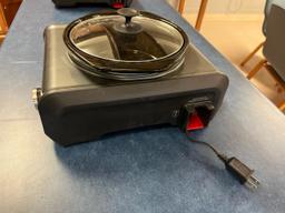 Loc: 6. CrockPot with retractable cord. This lot is located at: 532 Franklin St, Hancock, MI 49930.