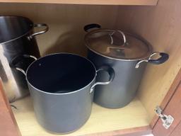 Loc: 6. Lot of (5) Large Pots. This lot is located at: 532 Franklin St, Hancock, MI 49930. PLEASE NO