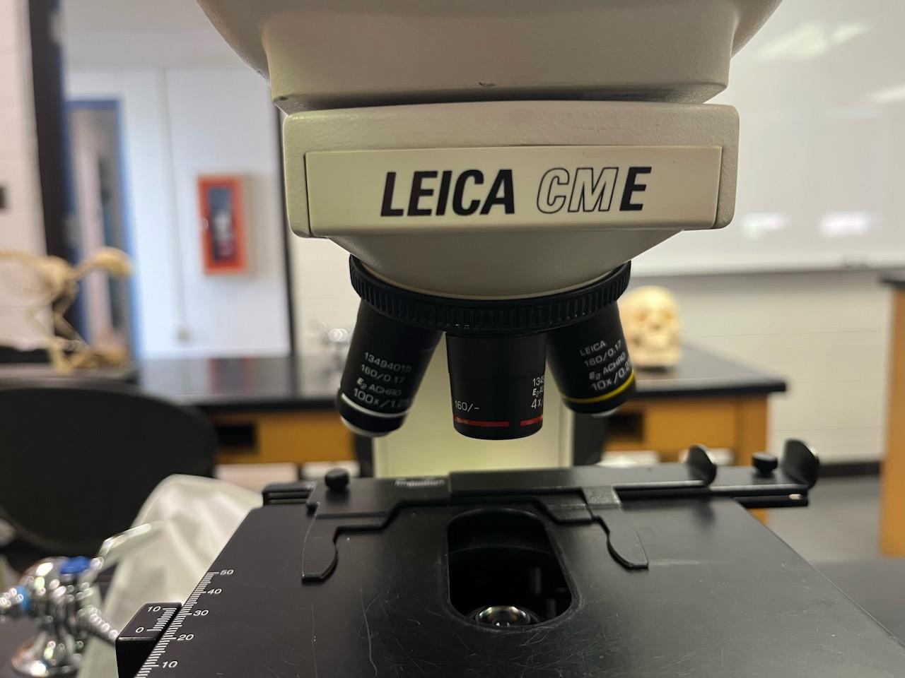 Loc: 3 Lab. Leica CME Stereo Microscope With 4 Objectives Model 1349521X. This lot is located at: 60