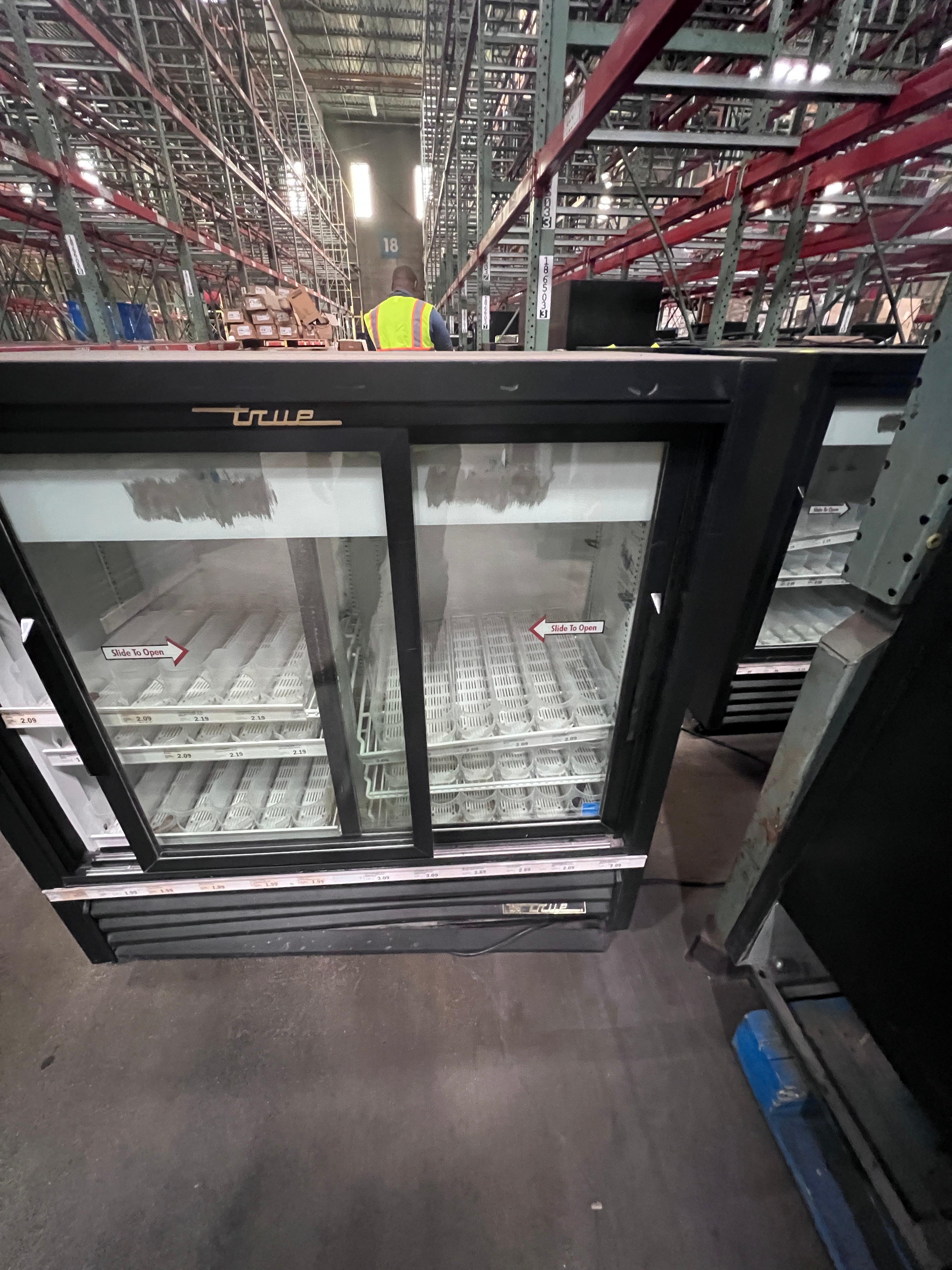 18-65-09 -  True Beverage Cooler Model GDM 41C-48