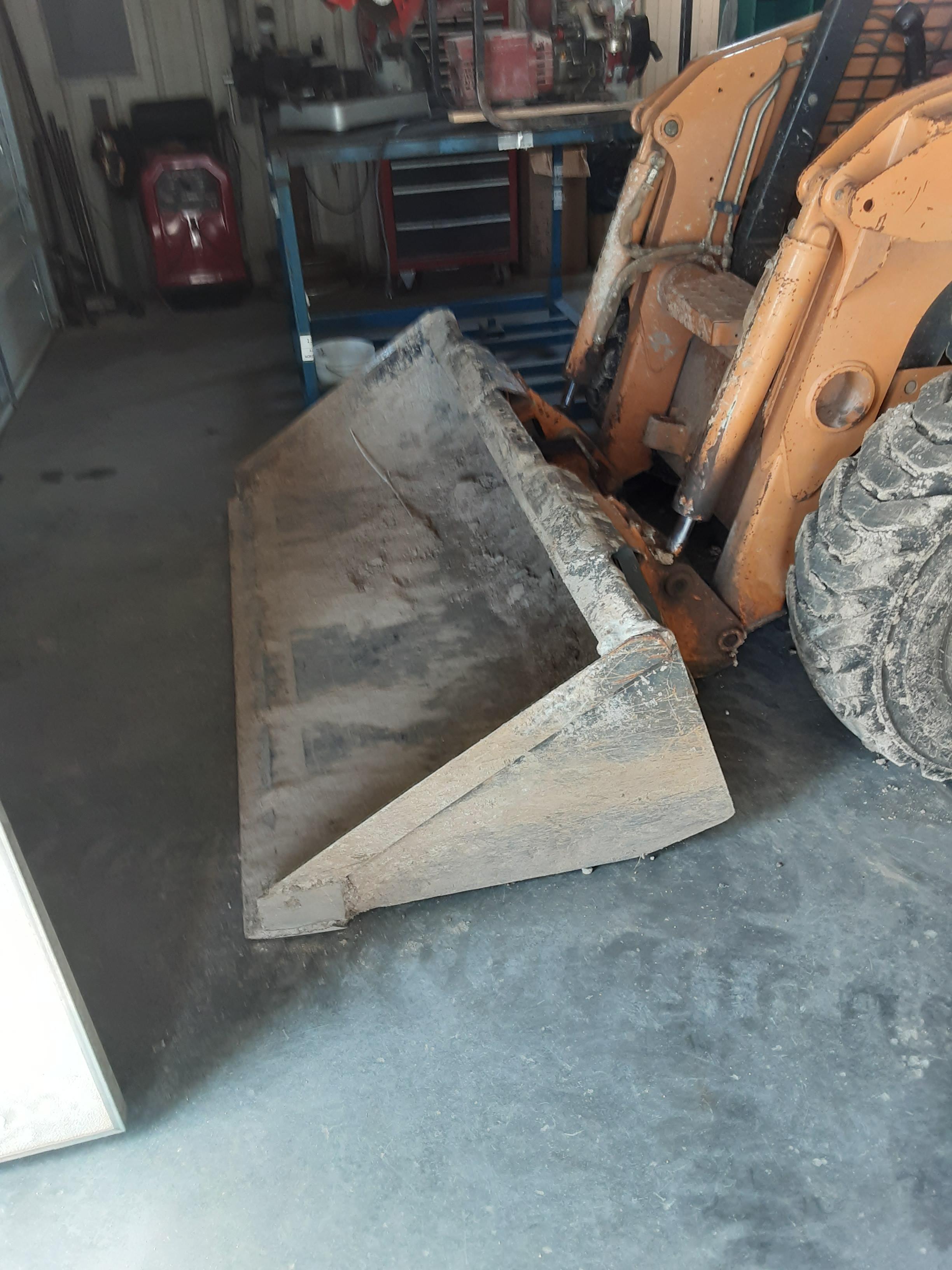 Cassville, MO - 2007 Case Model #430 Skid Steer Loader