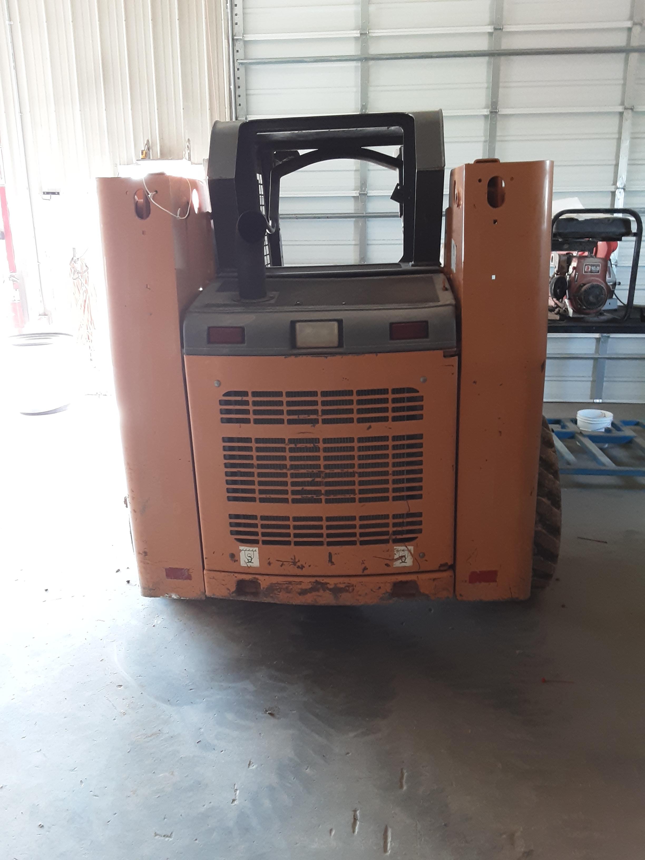 Cassville, MO - 2007 Case Model #430 Skid Steer Loader