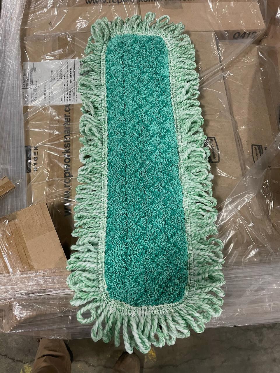 18" Fringed Microfiber Dust Mop SKU 180565 Approx. 500 (Approx. Total Retail Value- $16500)