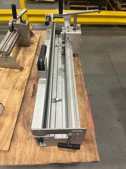 Clipper Roller Lacer