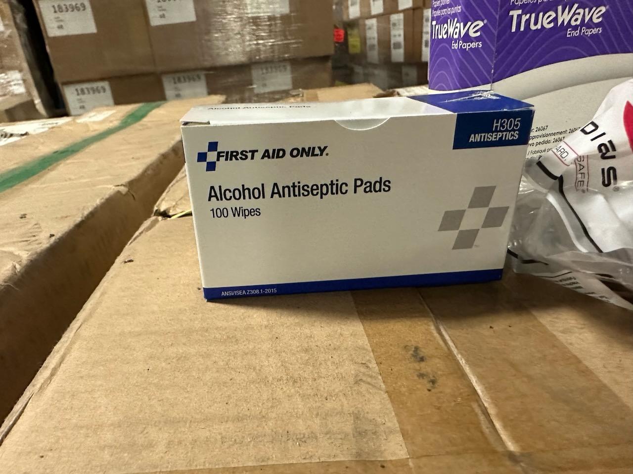 Mixed Pallet of Alcohol Antiseptic Pads 100 per pack approx. 9 packs, TrueWave End Papers 200, Safet