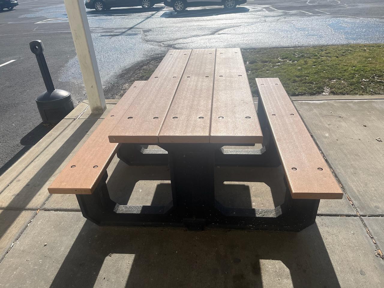 Plastic 6' Picnic Table