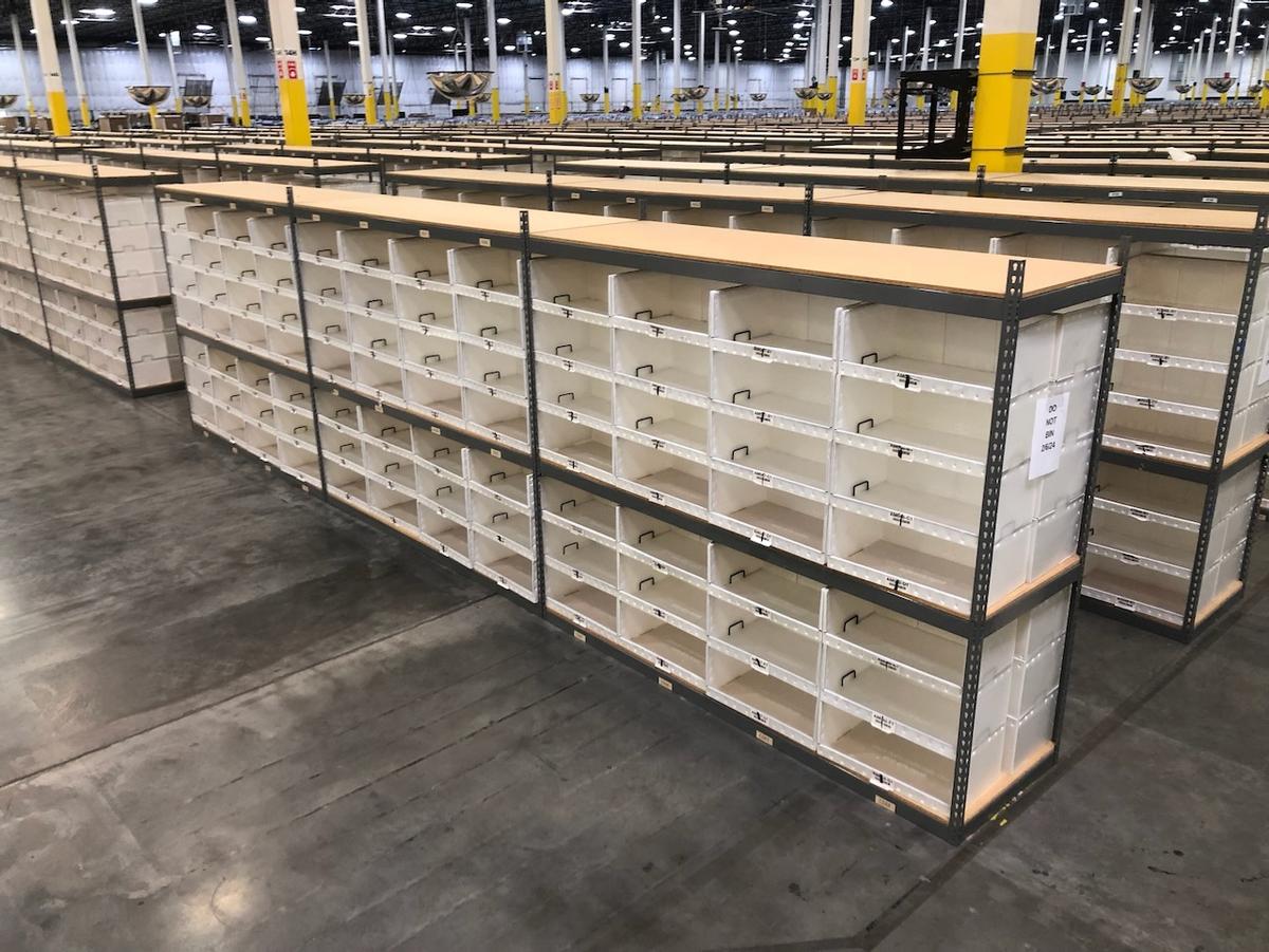 Sections RiveTier Shelving