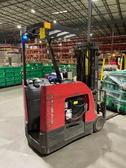 Raymond - Stand Up Forklift - Model 425-C40TT