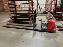 Raymond - Rider Pallet Jack - Model 8510