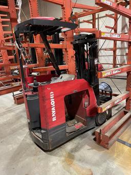 Raymond - Stand Up Forklift - Model 425-C40TT