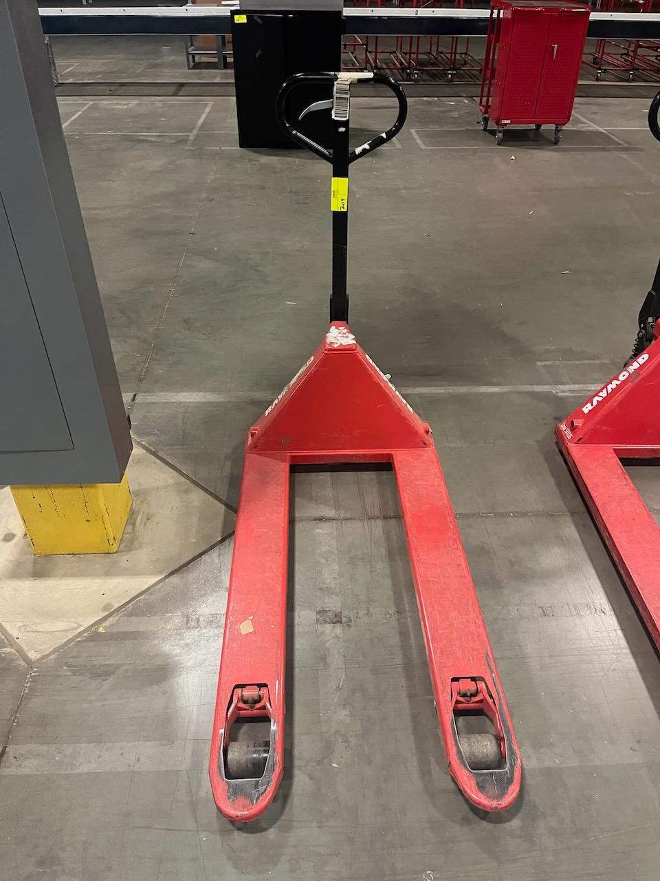 Raymond Pallet Jack