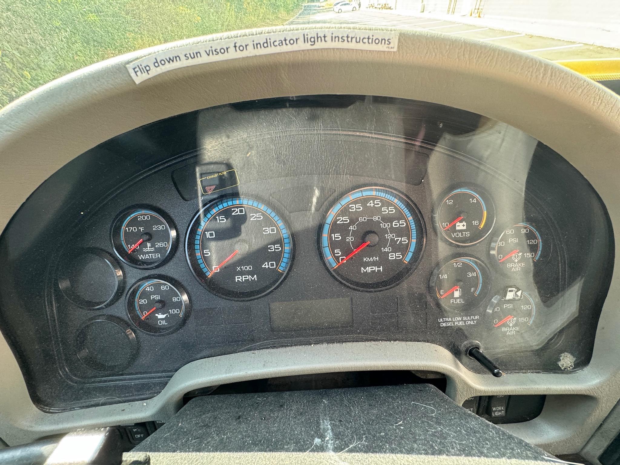 2013 International 4300 SBA 4X2 Box Truck