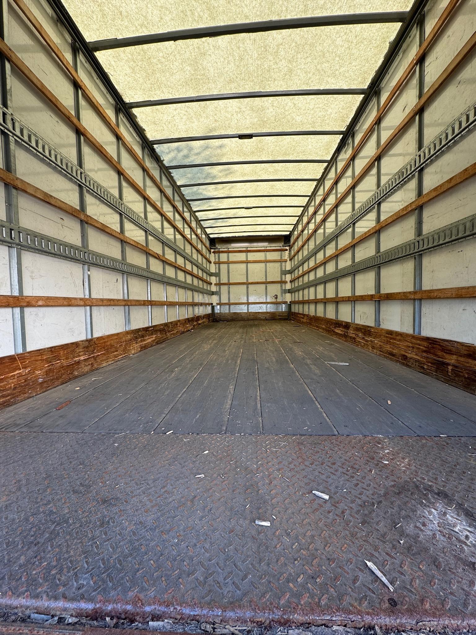 2013 International 4300 SBA 4X2 Box Truck