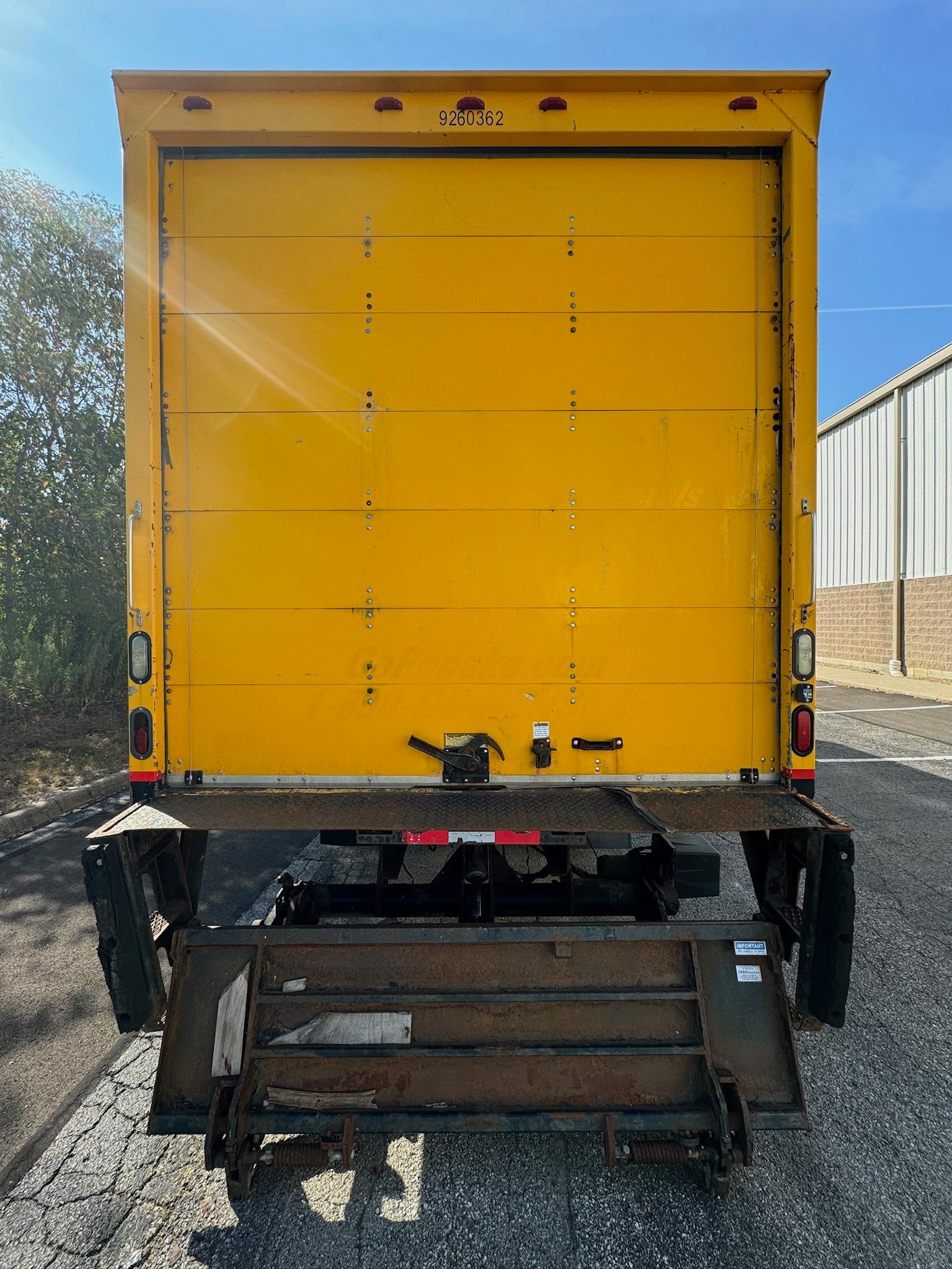 2013 International 4300 SBA 4X2 Box Truck