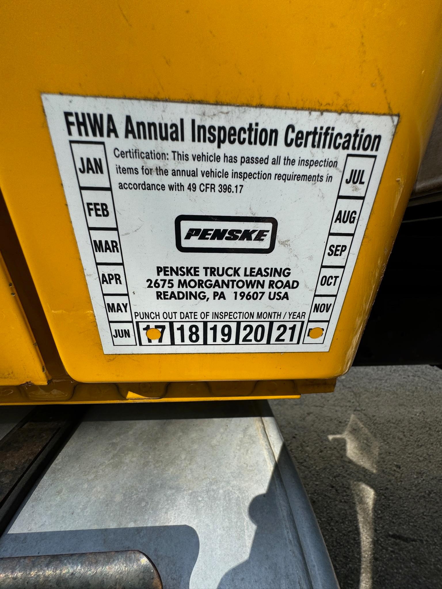 2013 International 4300 SBA 4X2 Box Truck